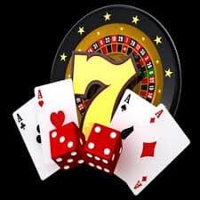 jeeetwin ဂိမ်းလော်ဘီ Slots ဂိမ်း Jackpot spin Myanmar ကစားသမားများ mobile phone ဖြင့် ကစားနေသောမြင်ကွင်း